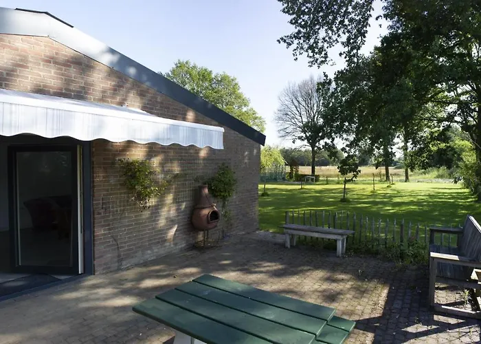 Huisje En B&B Green Cottage Bed & Breakfast